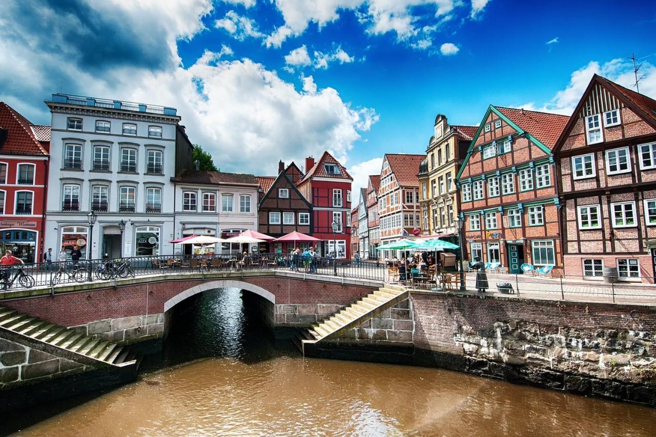 Die Stader Ferienwohnung Mit Terrasse Bagian luar foto