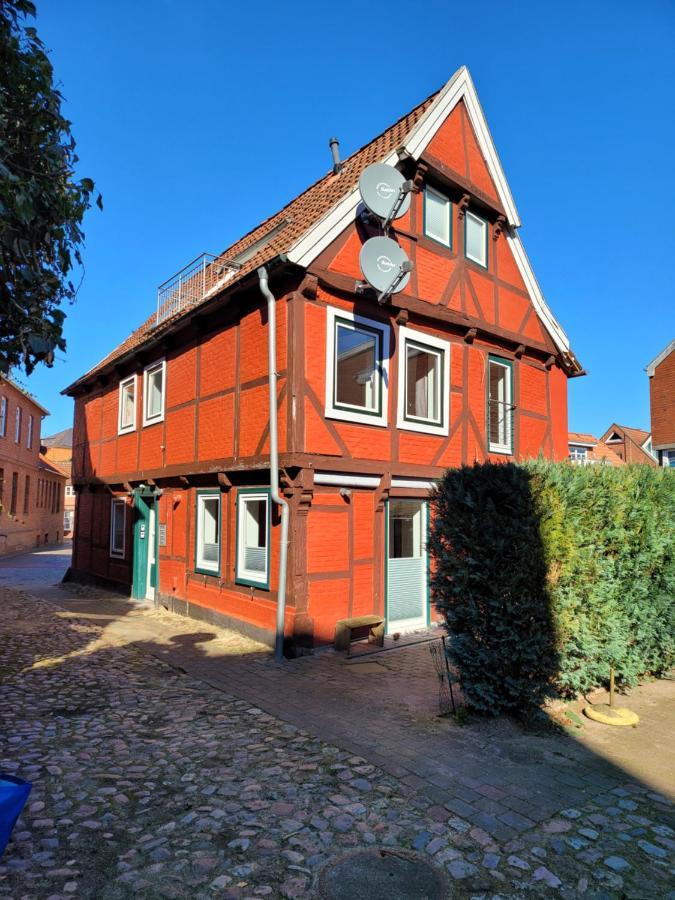 Die Stader Ferienwohnung Mit Terrasse Bagian luar foto